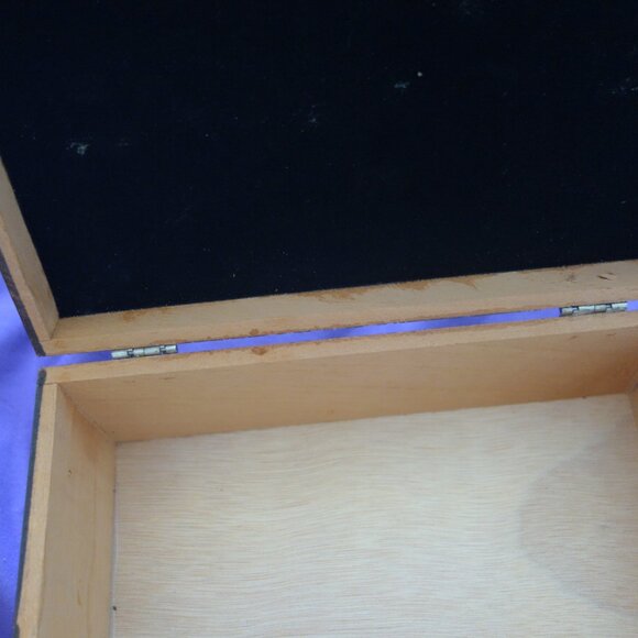 Camacho Triple Maduro Hecho a Mano En Honduras Cigar Box *Box Only-No Cigars!* - Picture 12 of 14